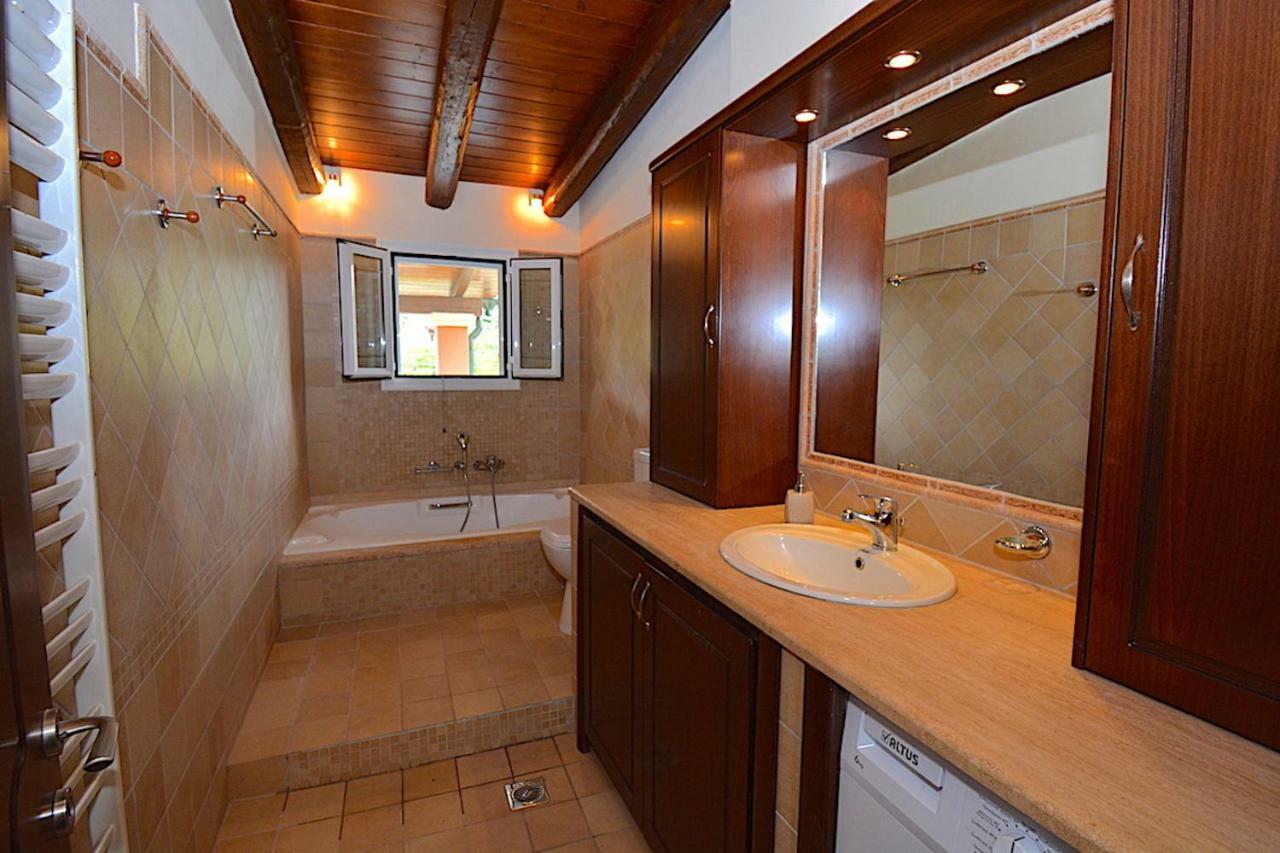 Villa Alex Sinarades Экстерьер фото